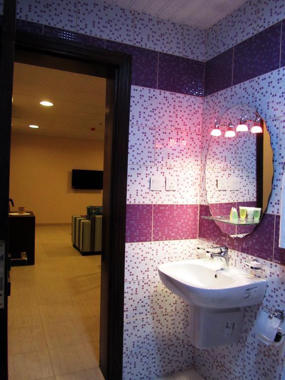 Jw Inn Hotel Nadinah Pokoj fotografie