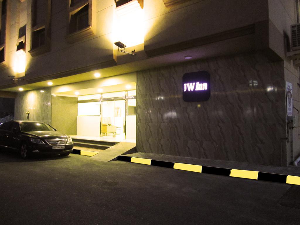 Jw Inn Hotel Nadinah Exteriér fotografie