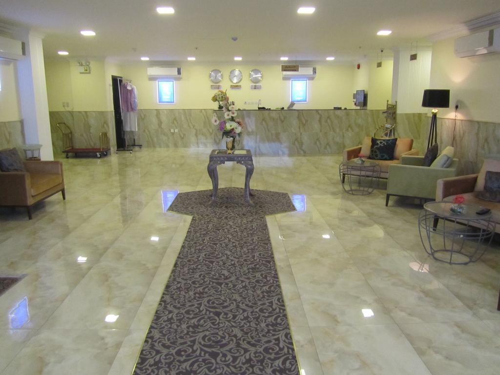 Jw Inn Hotel Nadinah Exteriér fotografie