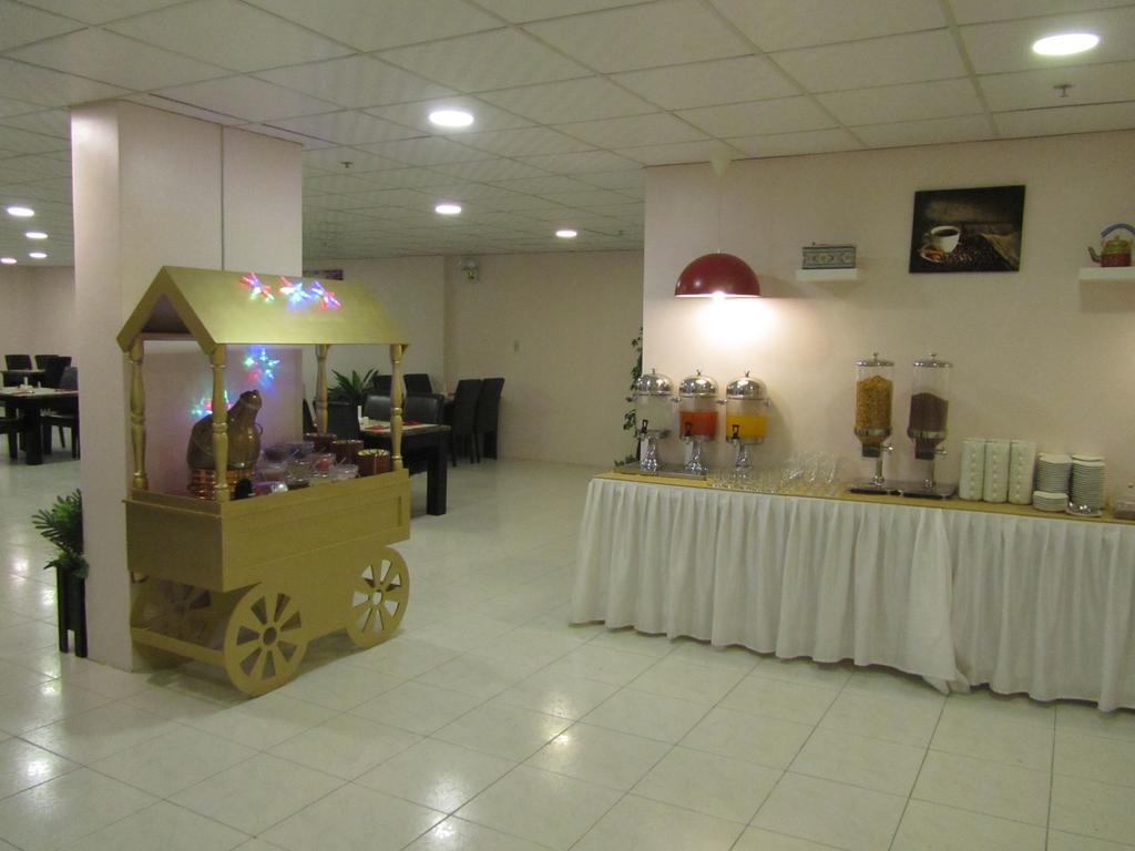 Jw Inn Hotel Nadinah Exteriér fotografie